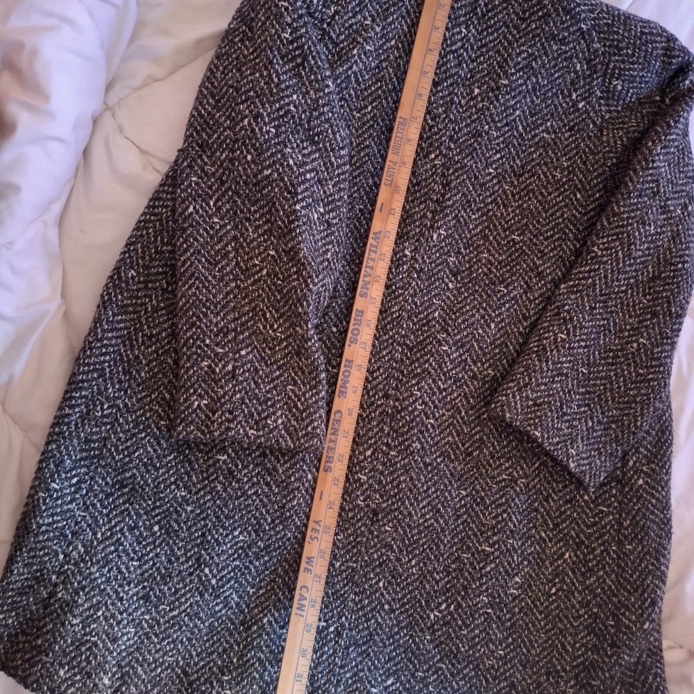 Women's Herringbone Tweed Coat - Black and Gray - Picture 13 of 13